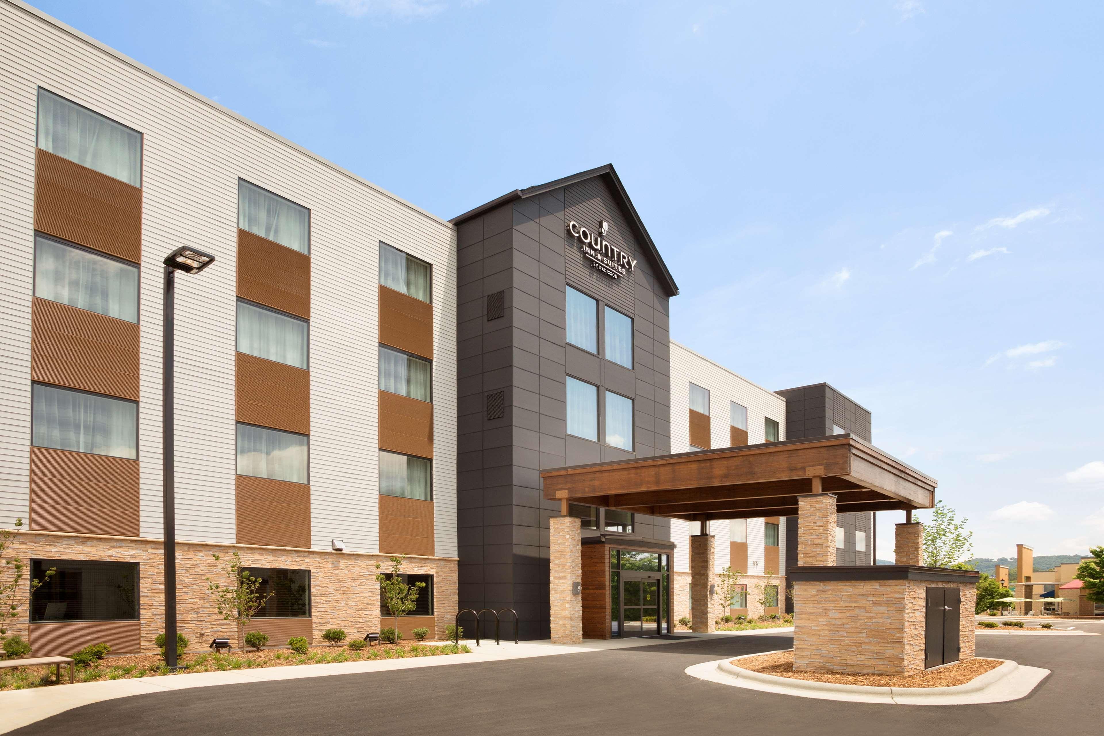Country Inn & Suites By Radisson Asheville River Arts District エクステリア 写真